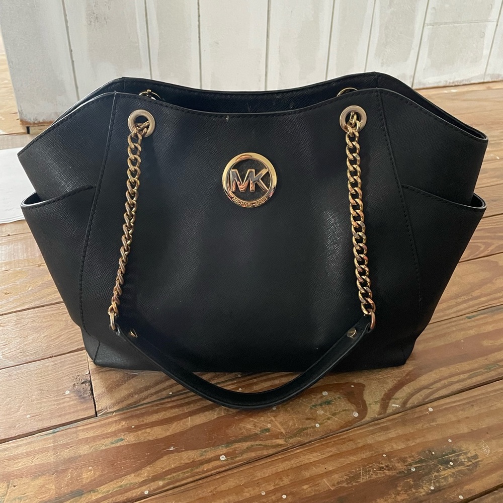 Michael Kors purse